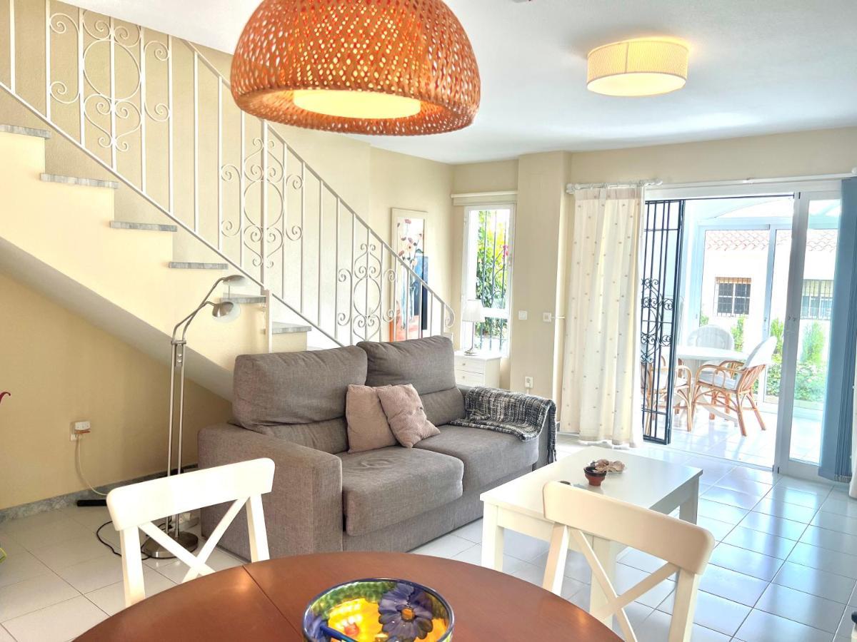 Fabulous Vacation In A 2 Bedroom Townhouse With 2 Terraces Overlooking The Sea, Suitable For 6 People 3 Swimming Pools Tennis And 200 Mts From The Sea El Faro Екстер'єр фото